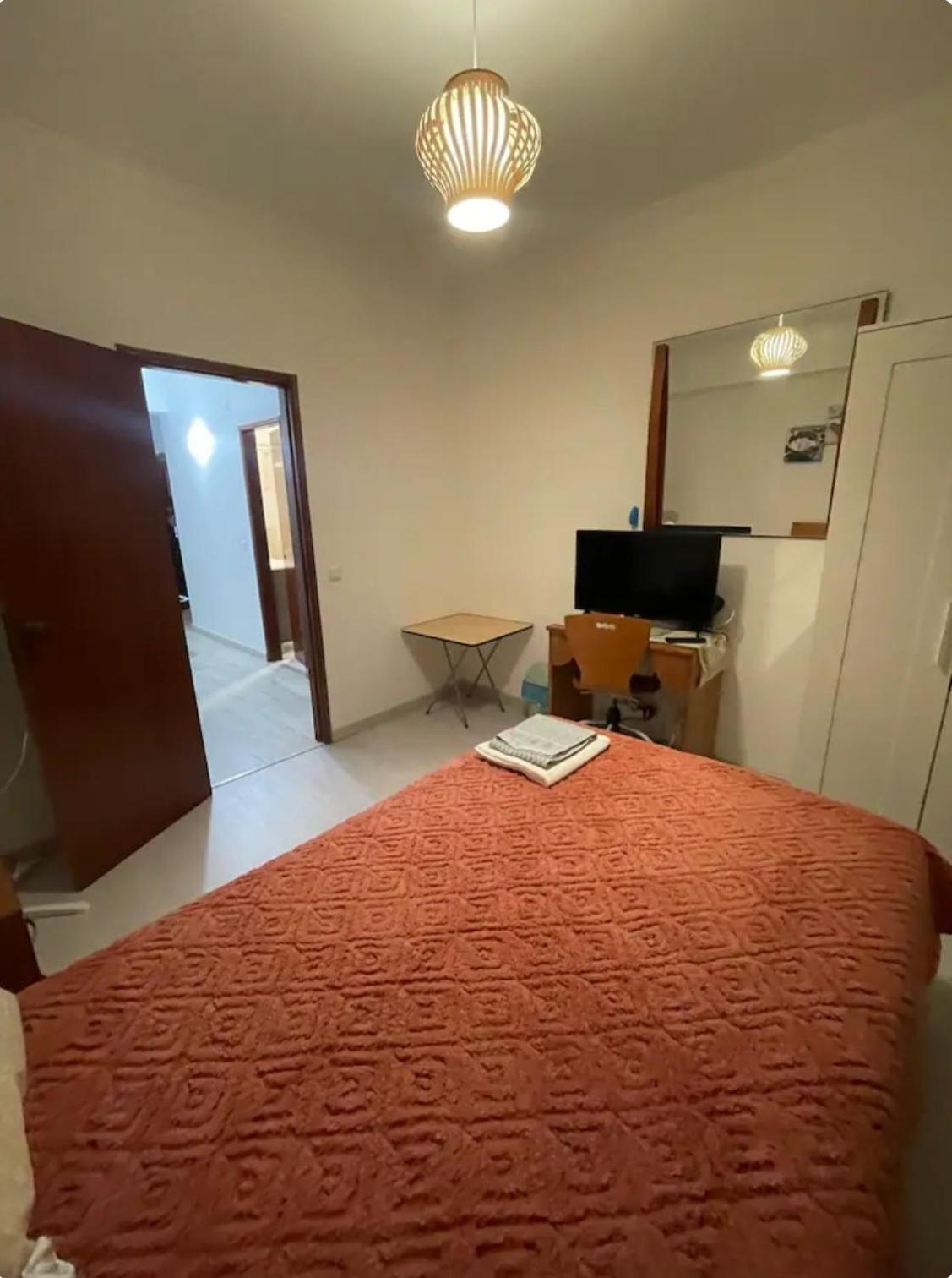 Quarto Calmo E Acolhedor Leilighet Almada Eksteriør bilde
