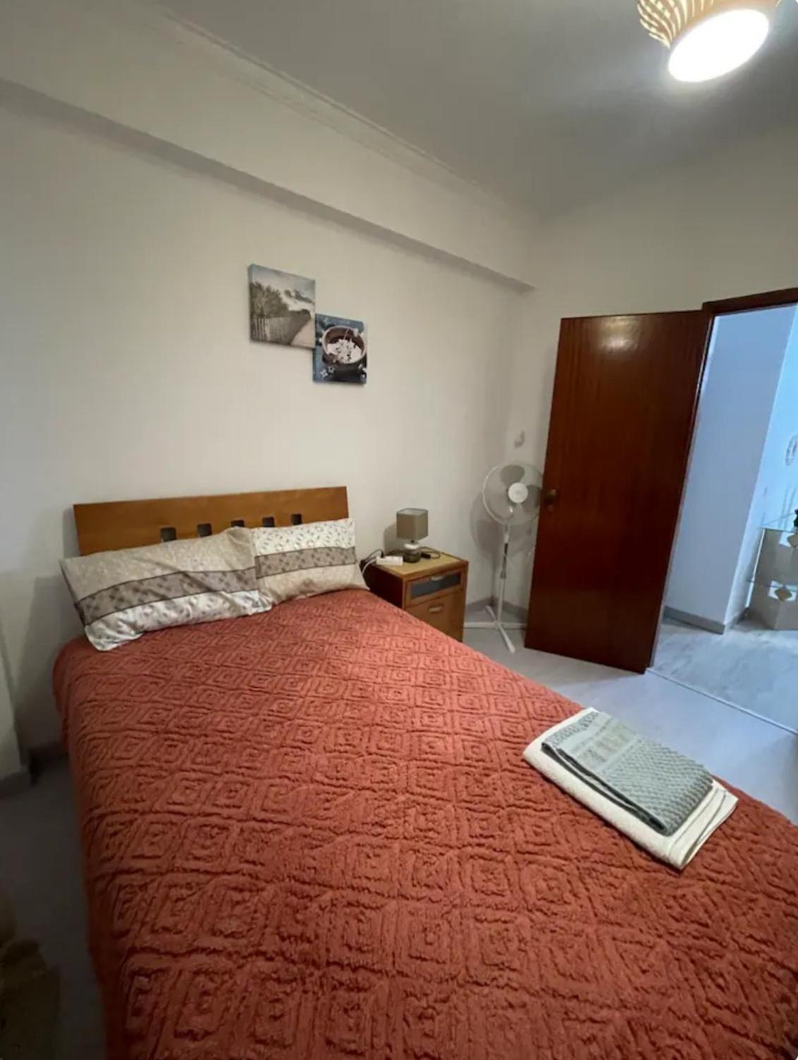 Quarto Calmo E Acolhedor Leilighet Almada Eksteriør bilde